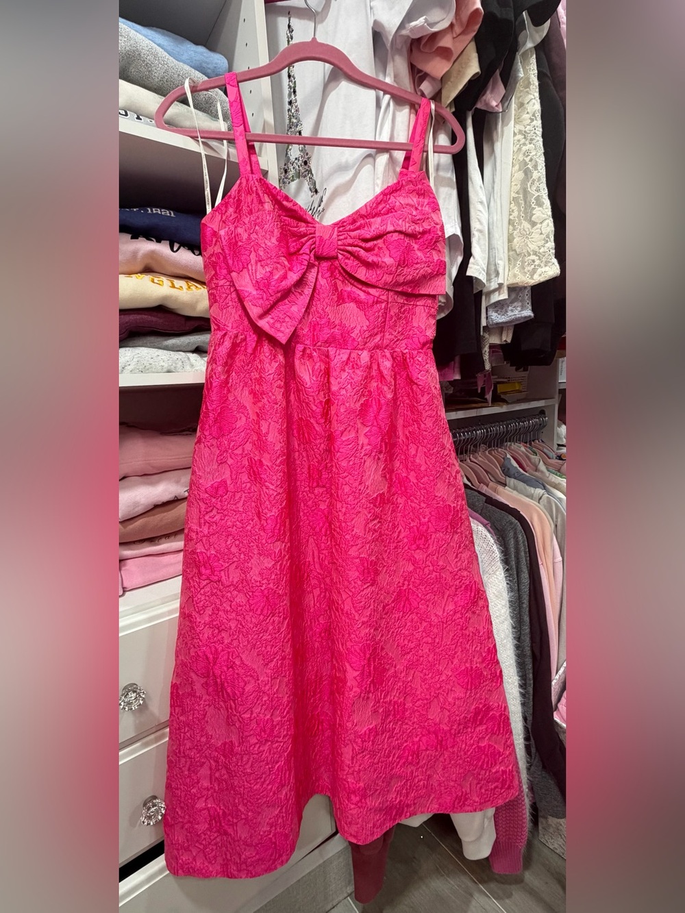 Lilly Pulitzer Hot Pink Bow-Front Party Dress, size 2, pockets, padded top.